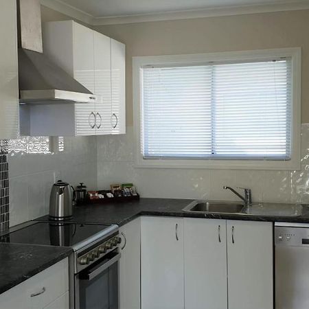 Rose Apartments Unit 3 Central Rotorua - Accommodation & Spa Bagian luar foto